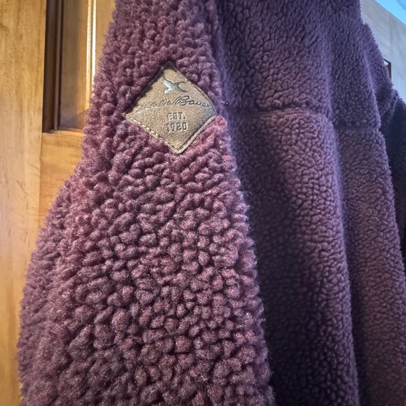 Eddie Bauer Fuzzy Fleece Zip Jacket Sweatshirt Eggplant Maroon, Women’s Medium - Picture 4 of 5